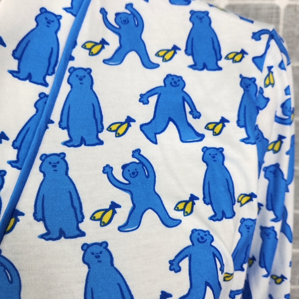 Bear and Fish Robe - Picture 2 of 6